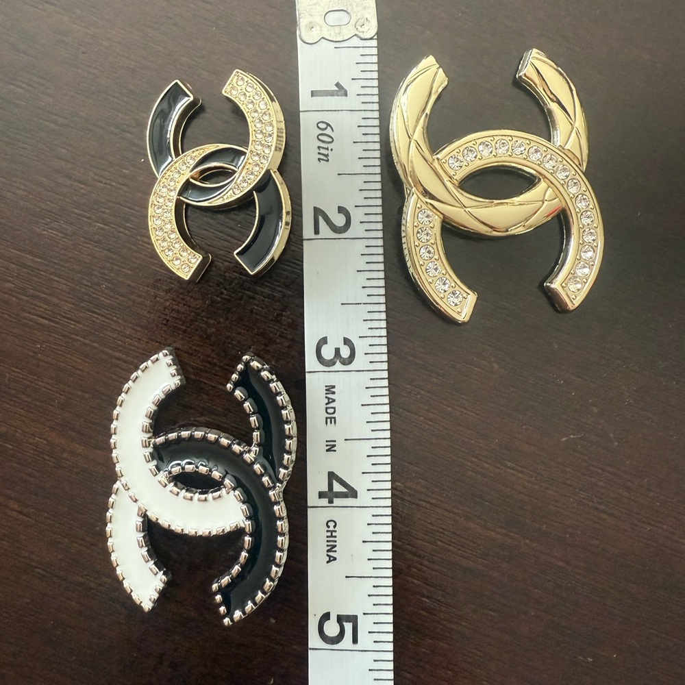 Beautiful Brooch– NWOT 💎 - Picture 8 of 8